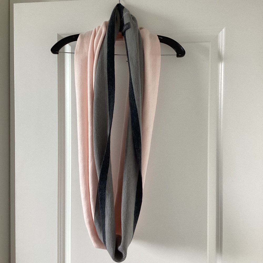 Calvin Klein Colorblock Infinity Scarf
